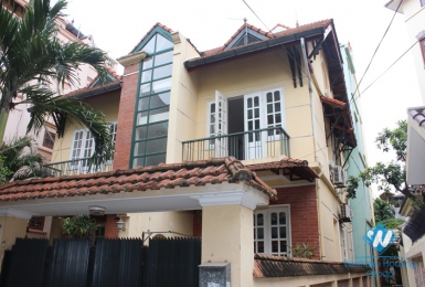 3-floor, unfurnished  house for rent in Xuan Dieu street